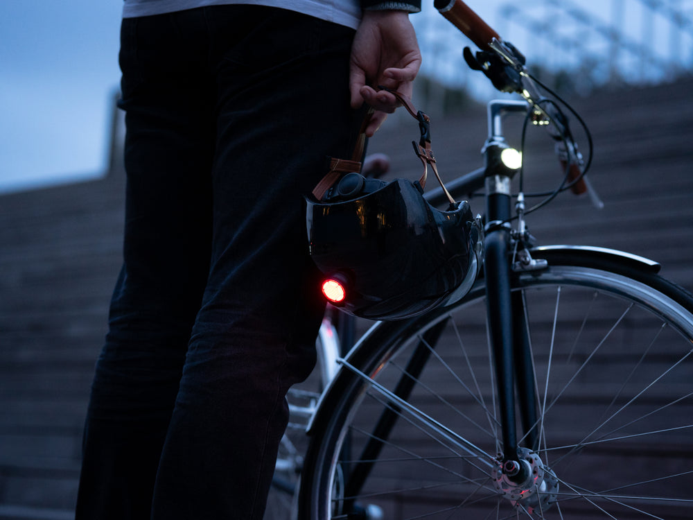 Soporte magnético universal para auriculares (luces no incluidas)