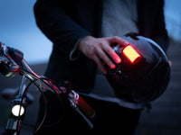 Soporte magnético universal para auriculares (luces no incluidas)