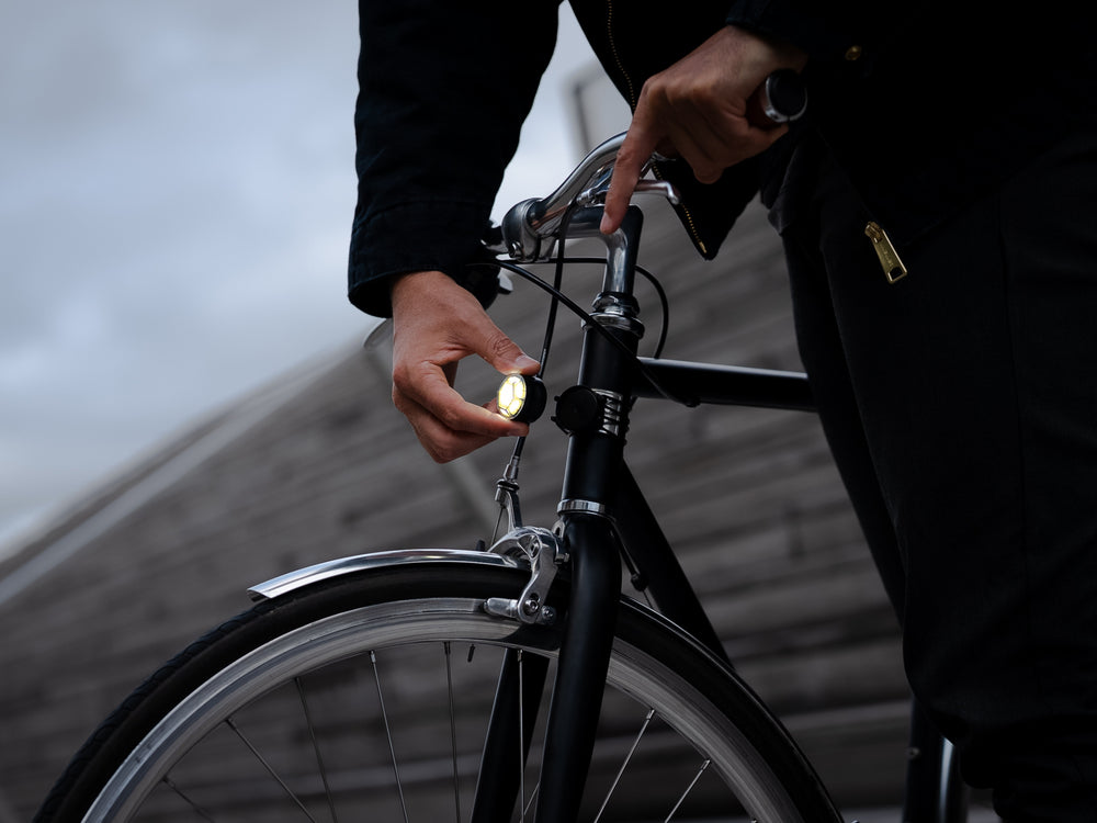 Mini luz frontal magnética