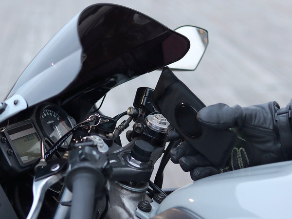Soporte de teléfono para medio manillar de moto