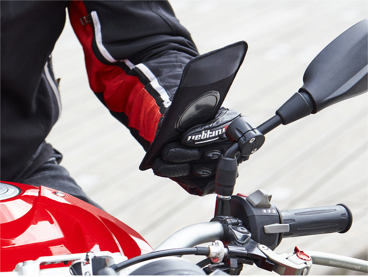 Soporte de teléfono para retrovisores de scooter y moto. Versión de rosca, se vende con funda magnética.