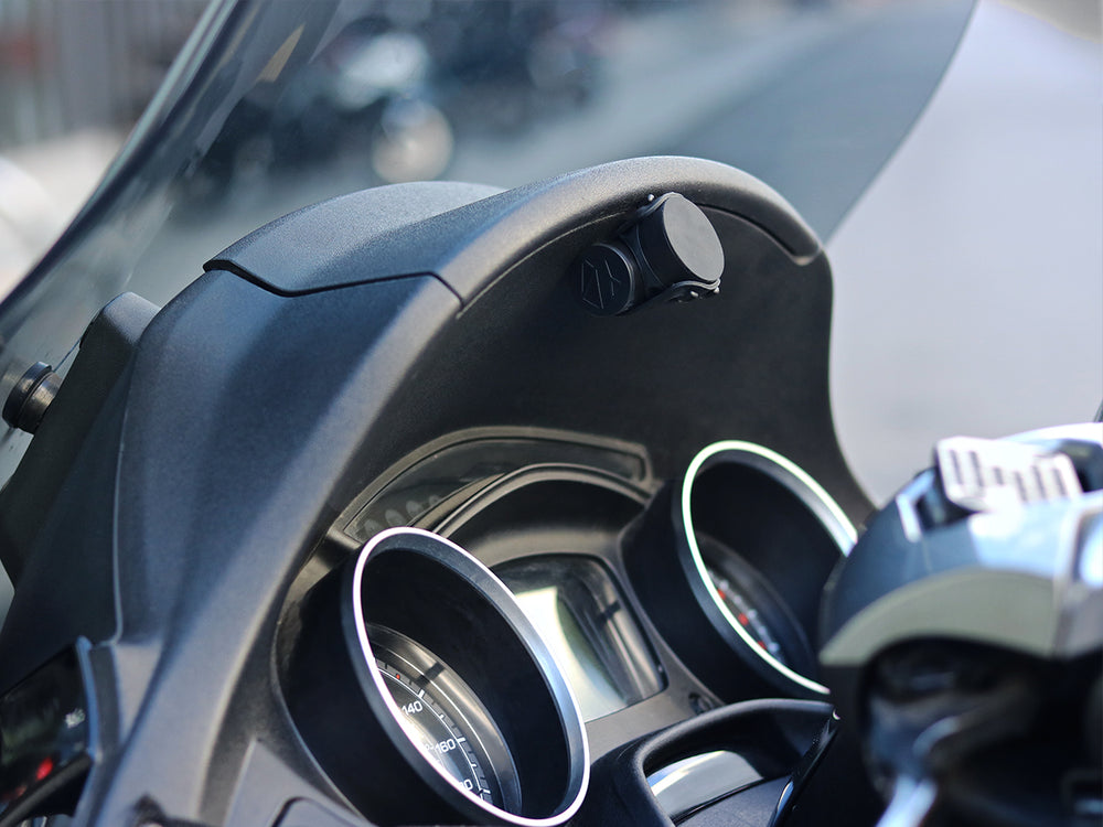 Soporte de teléfono para scooter: ideal para scooters grandes. Fácil instalación perforando el salpicadero.